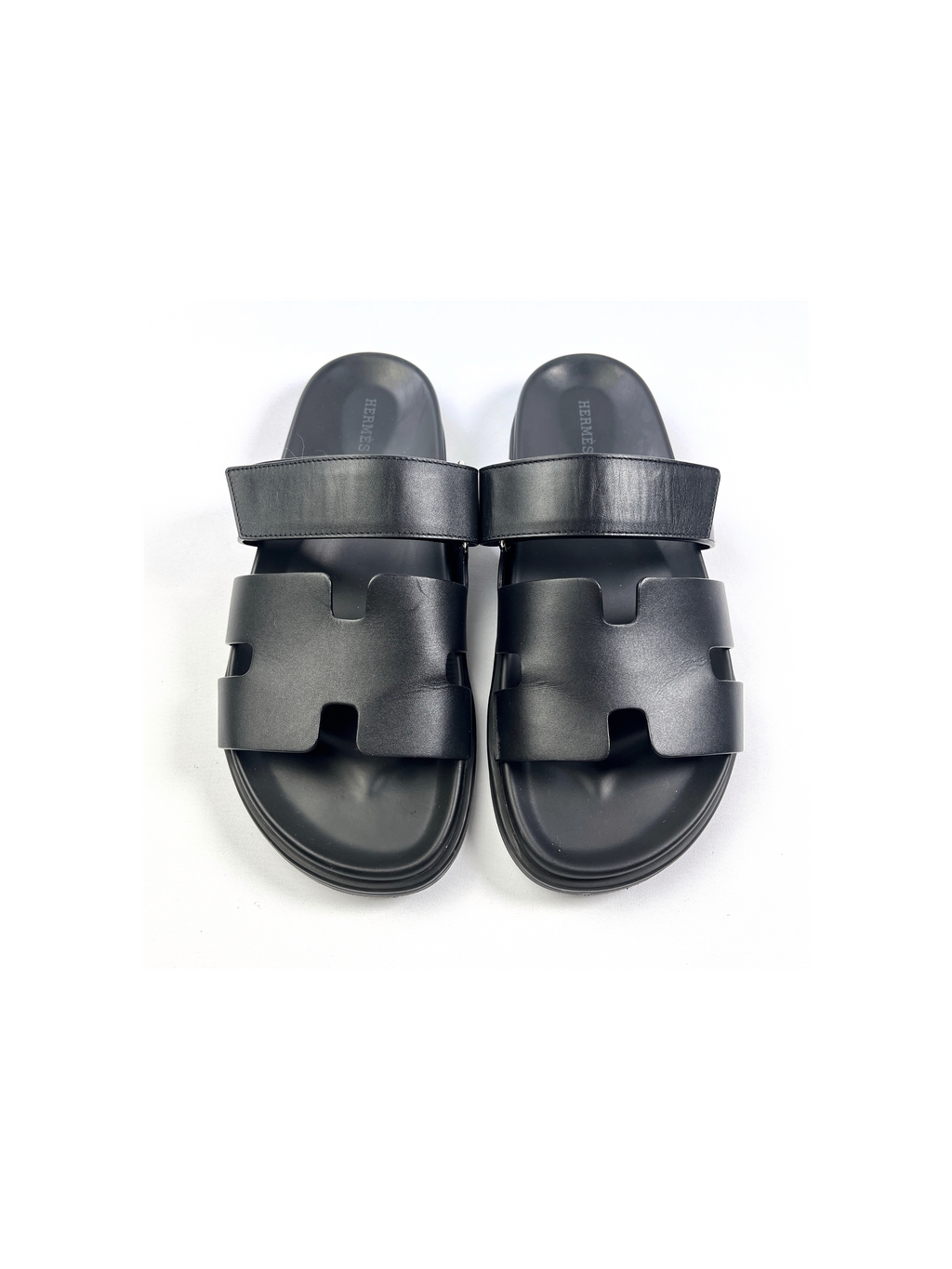 HERMES - CHYPRE LEATHER SANDALS IN BLACK (MENS) - SZ 41