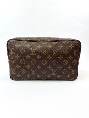 LOUIS VUITTON - MONOGRAM CANVAS TROUSSE 28 - VINTAGE – RE.LUXE AU