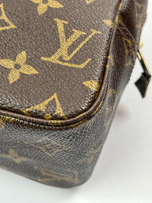 LOUIS VUITTON - TROUSSE TOILETTE 28 MONOGRAM CANVAS - YR 1982