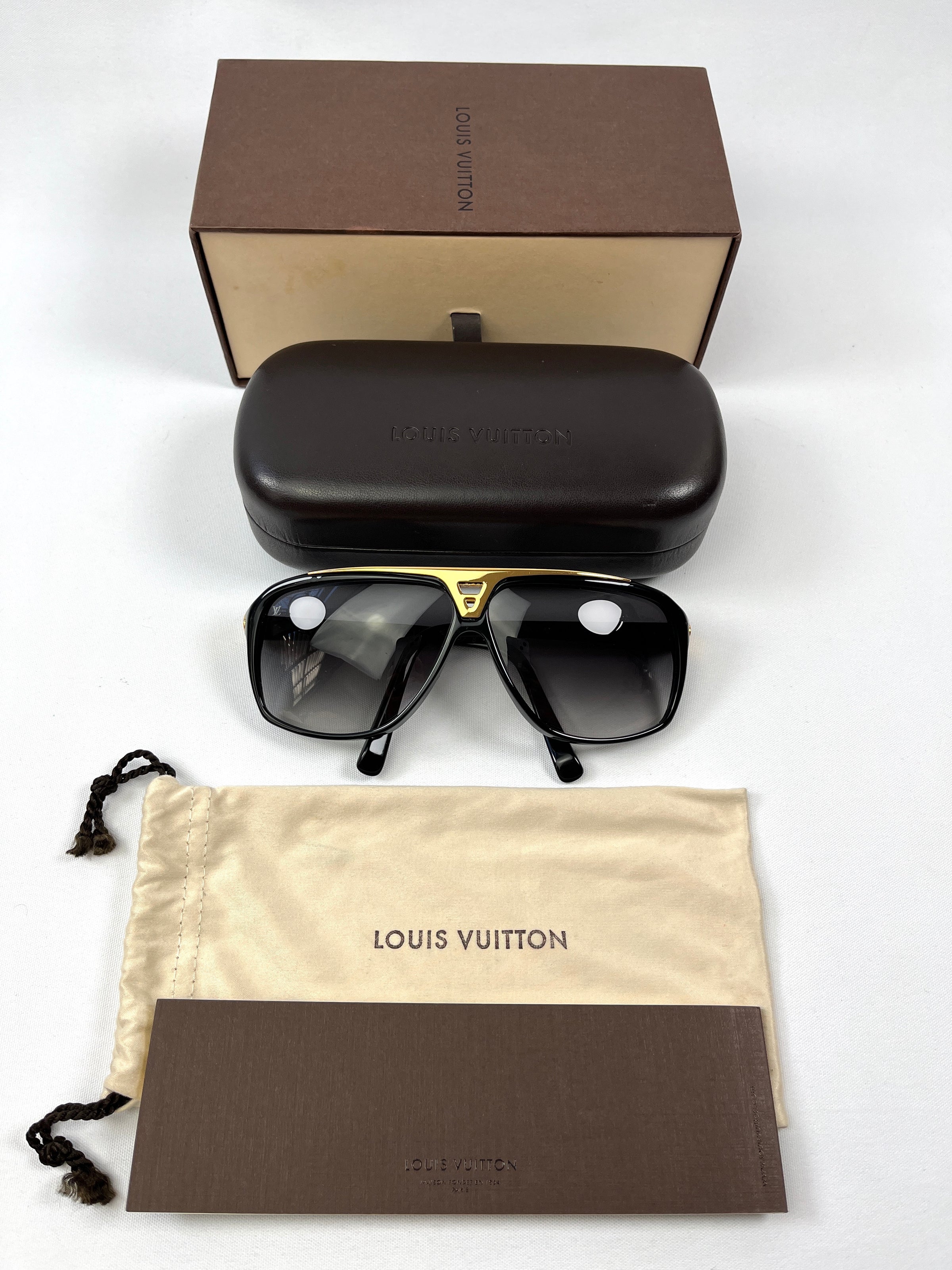 Louis Vuitton Evidence Millionaire Sunglasses in Black Acetate ref.585128 -  Joli Closet