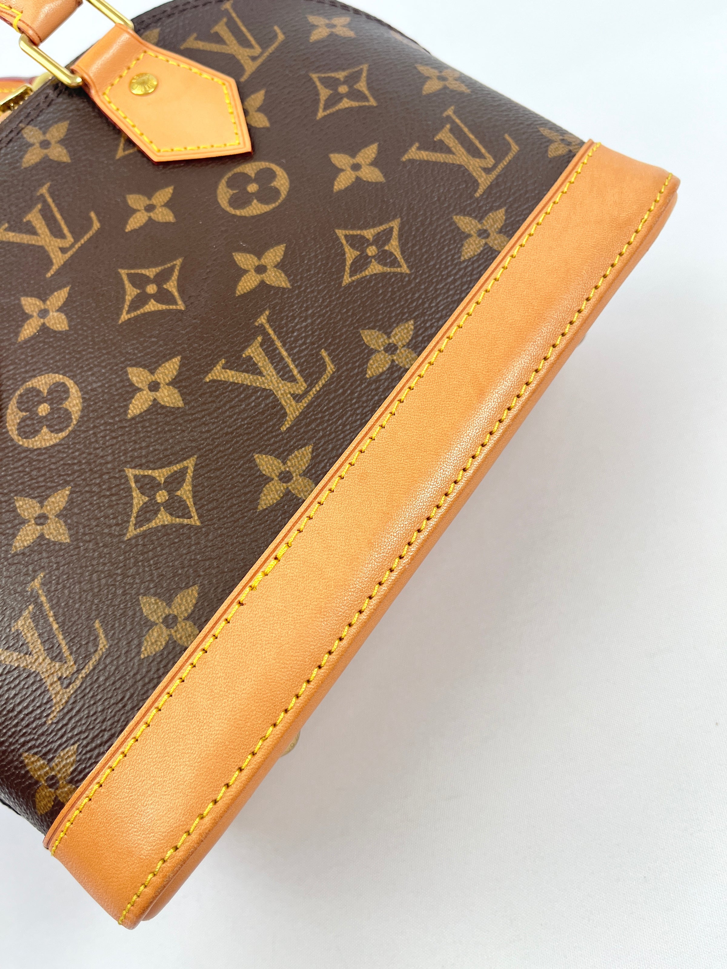 LOUIS VUITTON - ALMA BB IN MONOGRAM CANVAS – RE.LUXE AU