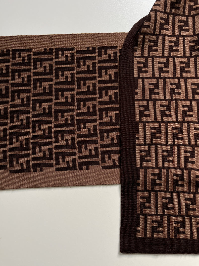 FENDI - ZUCCA BROWN 100% WOOL SCARF - 28 X 164 CM