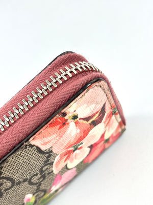 GUCCI - GG CANVAS BLOOMS ZIPPY CARD CASE