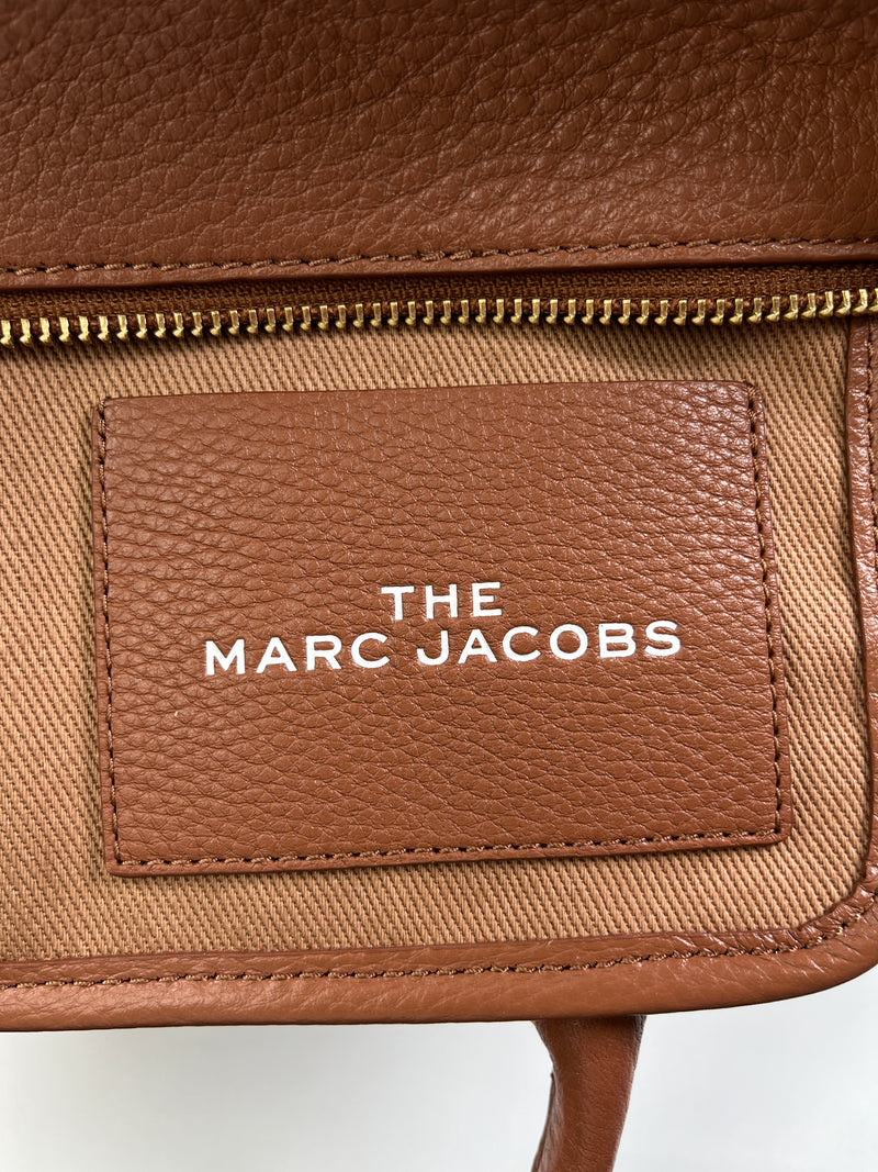 MARC JACOBS - THE MINI LEATHER TOTE BAG IN TAN