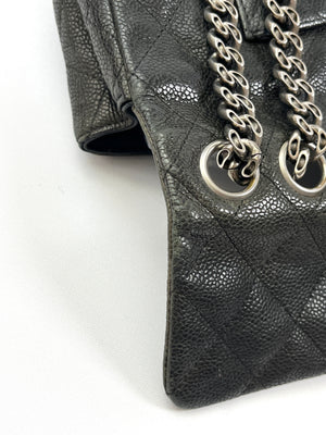 CHANEL - REISSUE EAST WEST FLAP BAG IN CAVIAR LEATHER