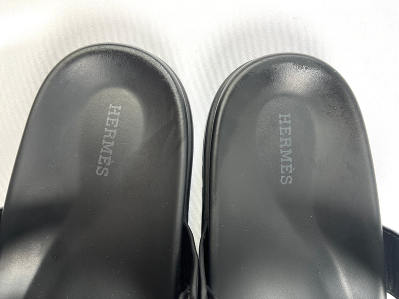 HERMES - CHYPRE LEATHER SANDALS IN BLACK (MENS) - SZ 41