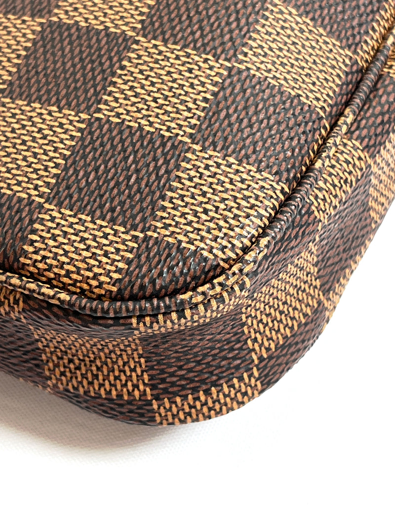 LOUIS VUITTON - BUCKET POUCH IN DAMIER EBENE