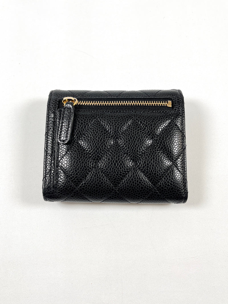 CHANEL - CAVIAR QUILTED COMPACT FLAP WALLET BLACK