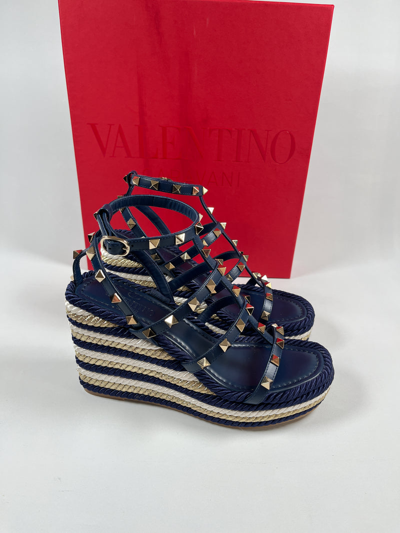VALENTINO - ROCKSTUD WEDGE SANDAL IN BLUE - SZ 36
