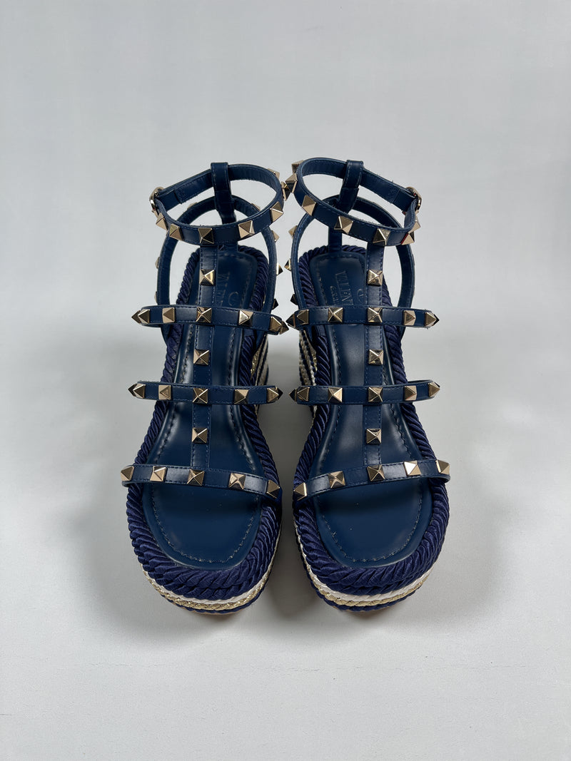 VALENTINO - ROCKSTUD WEDGE SANDAL IN BLUE - SZ 36