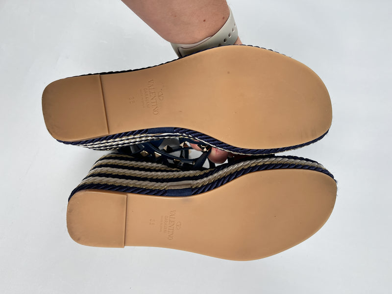 VALENTINO - ROCKSTUD WEDGE SANDAL IN BLUE - SZ 36