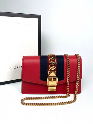 GUCCI - MINI SYLVIE LEATHER CHAIN BAG IN RED