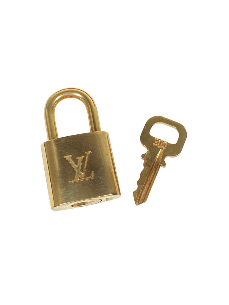 LOUIS VUITTON - PADLOCK & KEY SET #300