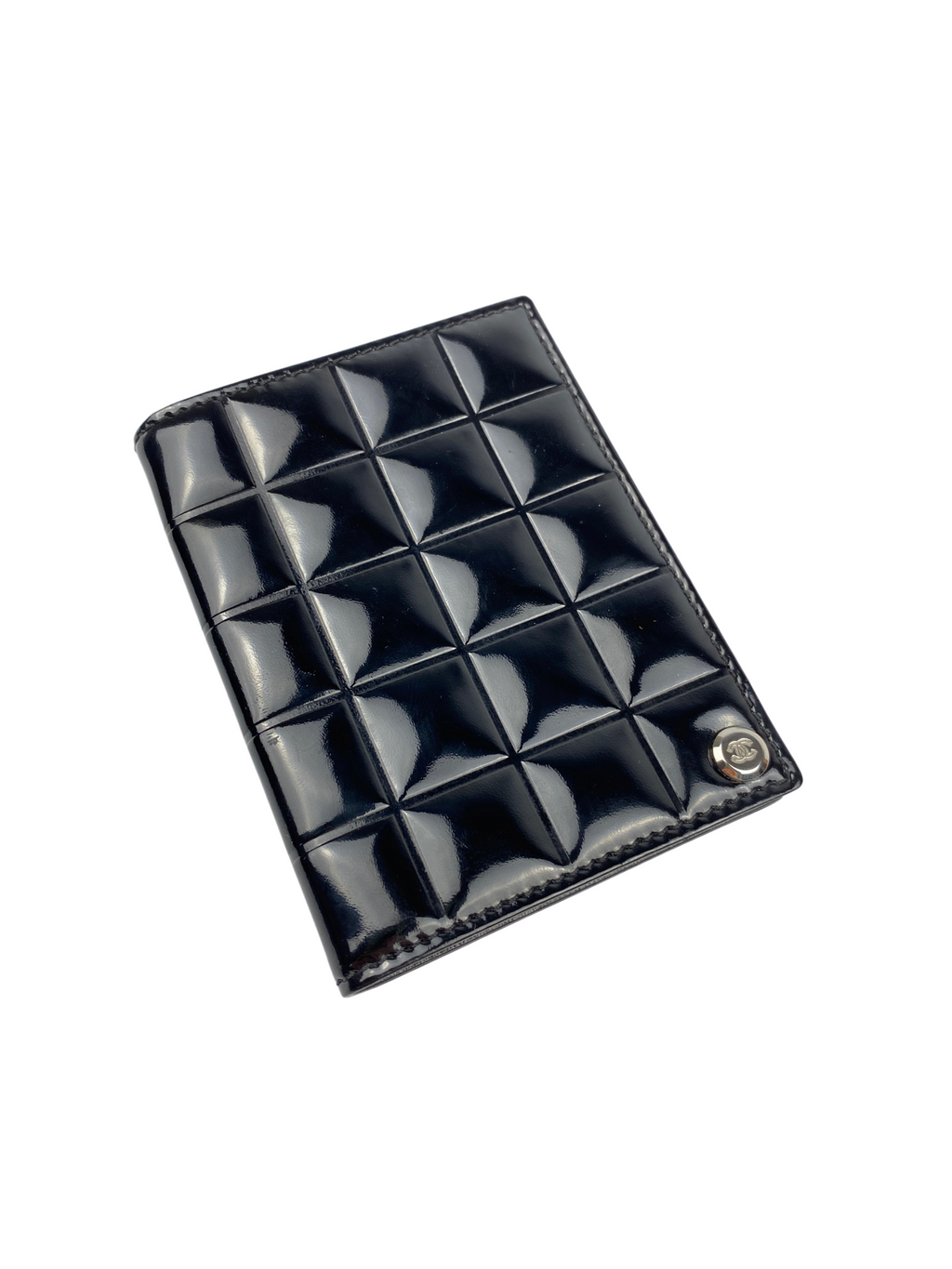 CHANEL - BLACK PATENT LEATHER CHOCOLATE BAR CARD HOLDER