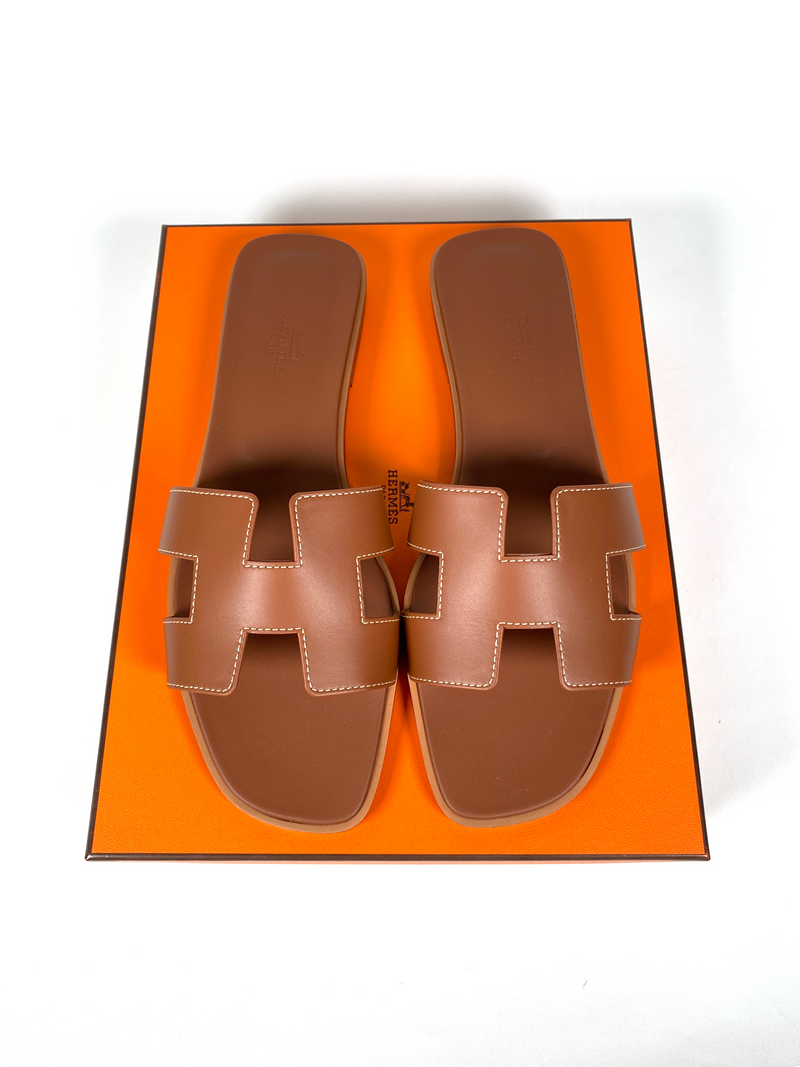 HERMES - ORAN SANDALS IN TAN LEATHER - SZ 39.5 - NEW IN BOX