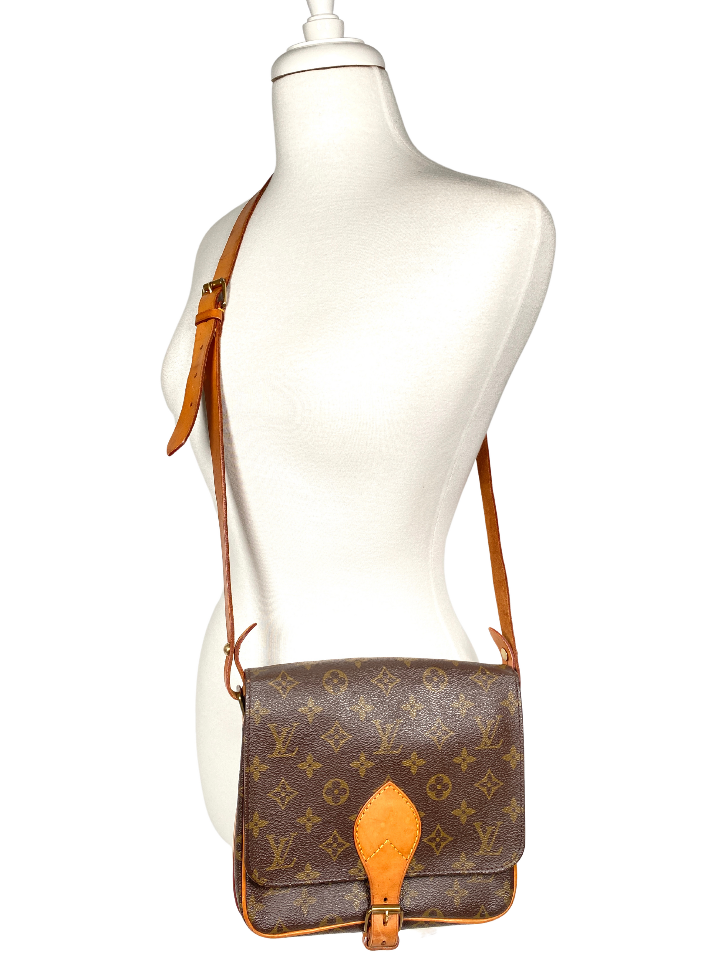 Louis Vuitton Monogram Cartouchiere MM Crossbody Bag 1222lv28 – Bagriculture