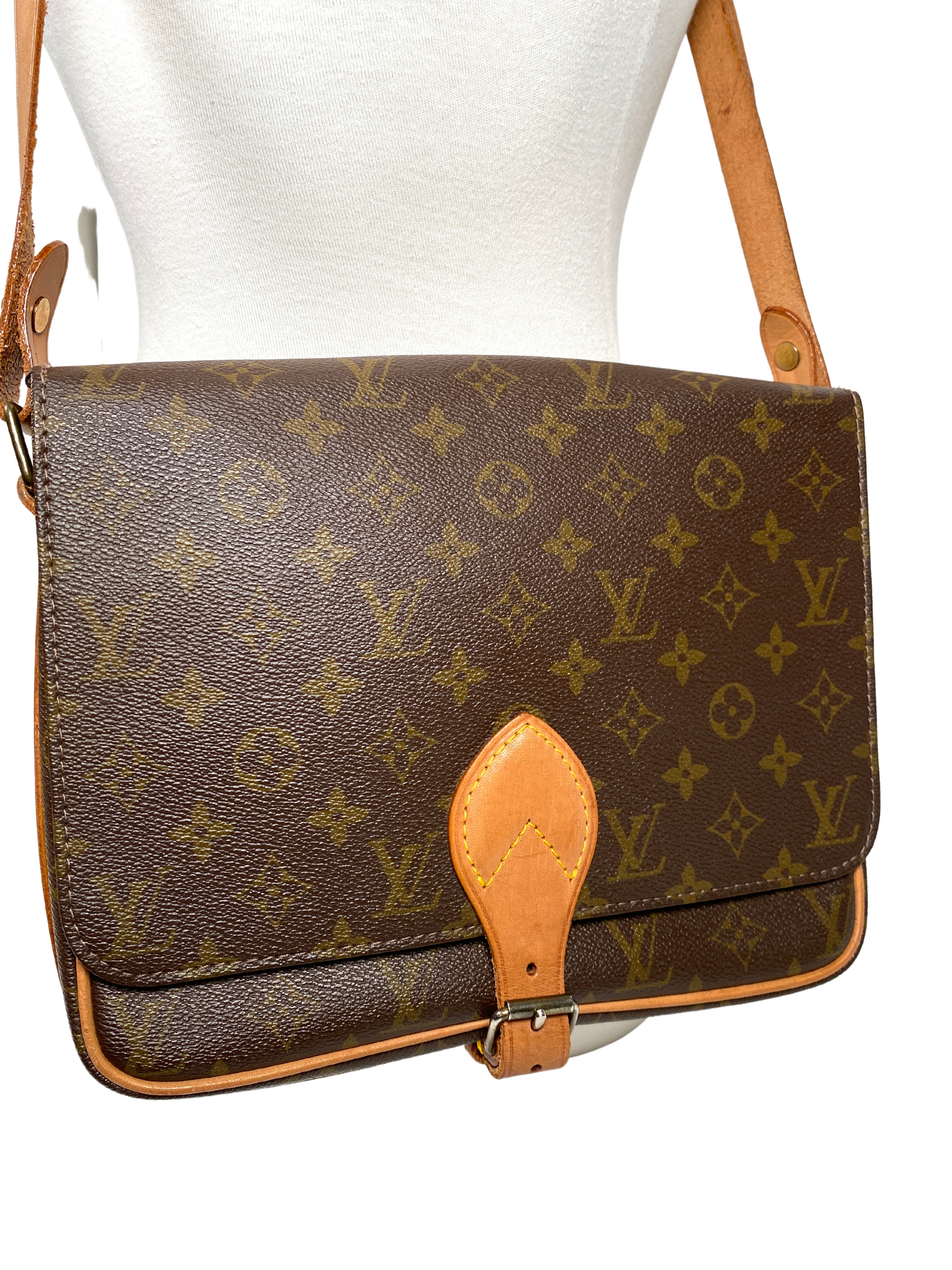 Louis Vuitton Monogram Cartouchiere GM Crossbody Bag 1014lv18