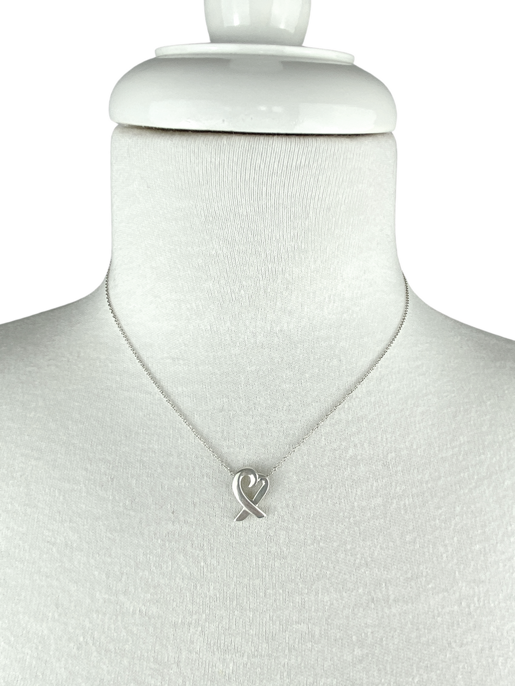 TIFFANY & CO. - PALOMA PICASSO LOVING HEART NECKLACE IN SILVER