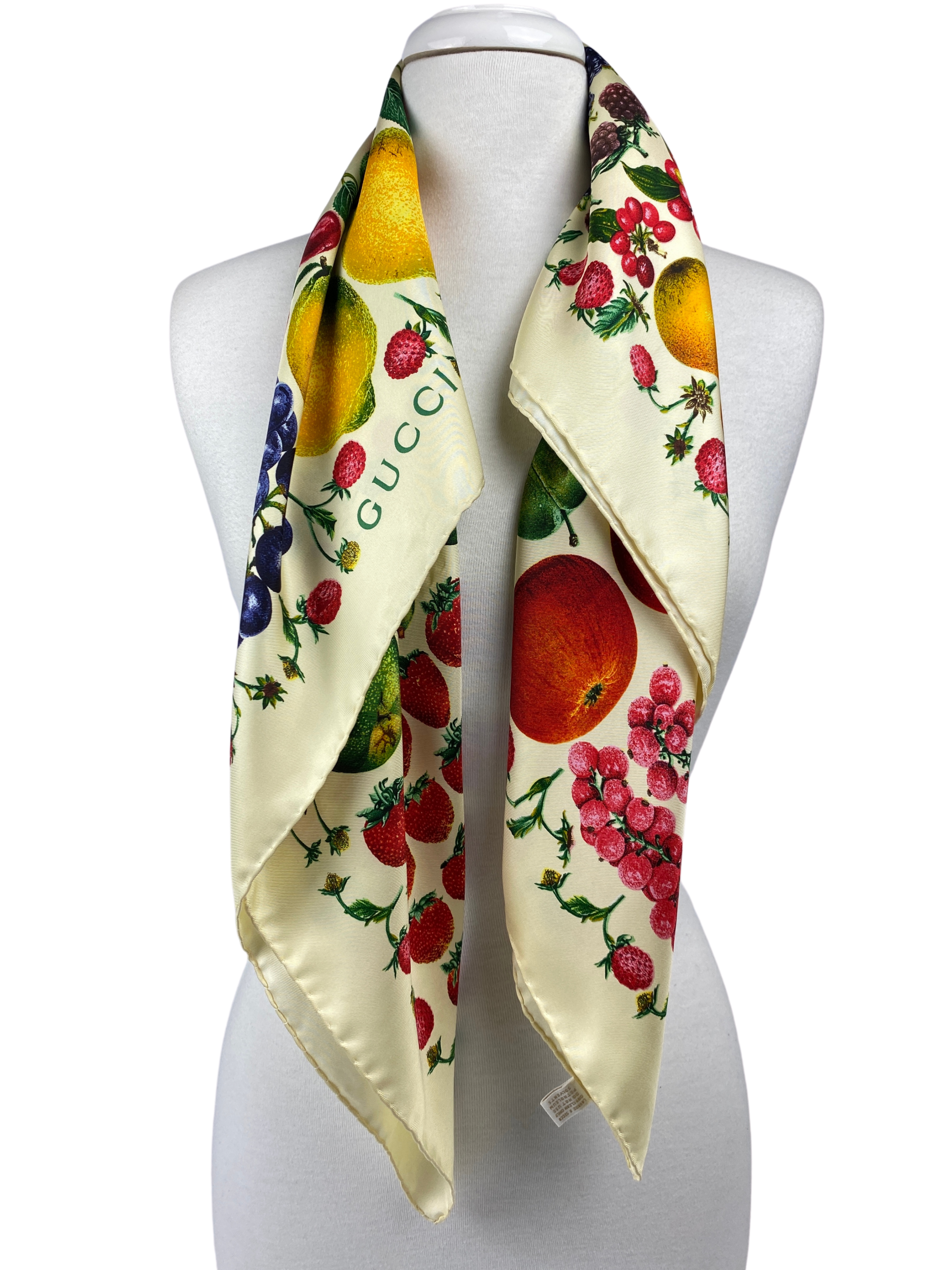 GUCCI - 100% SILK FRUIT PRINT SCARF - VINTAGE – RE.LUXE AU