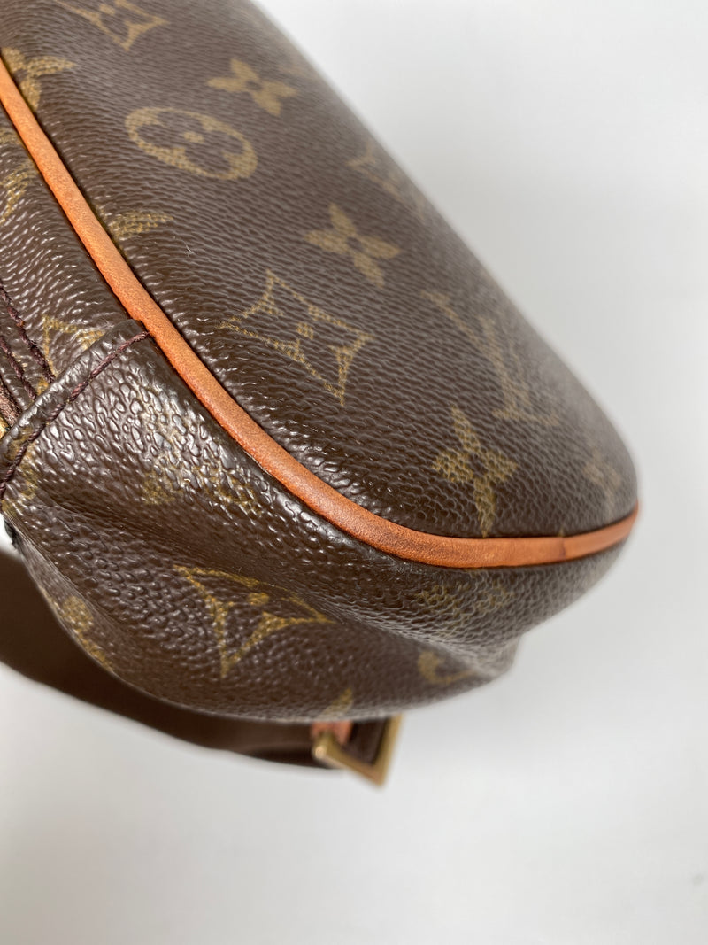 LOUIS VUITTON - MONOGRAM POCHETTE GANGE - YEAR 2001