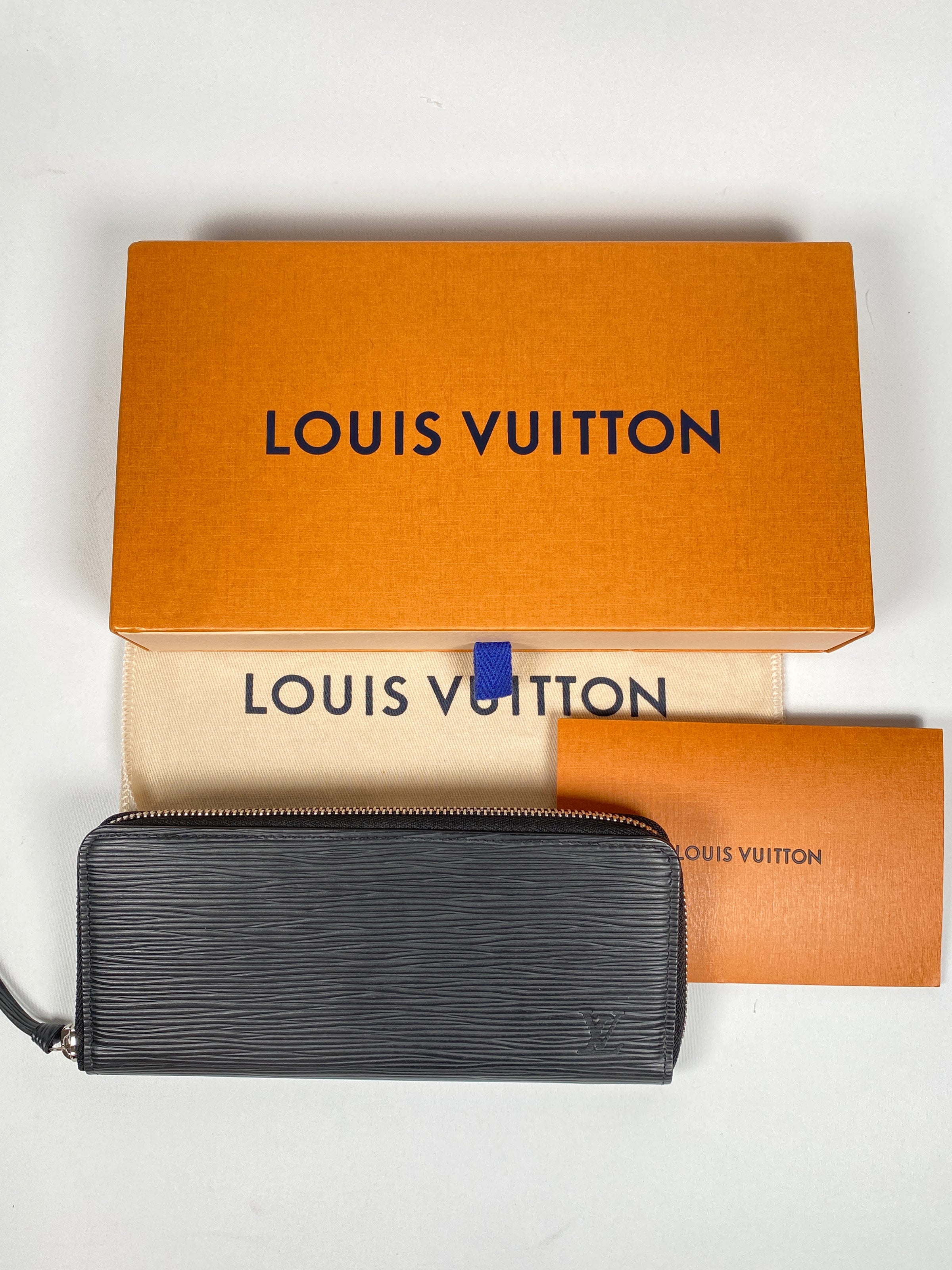 LOUIS VUITTON Epi Clemence Wallet Black 1240993