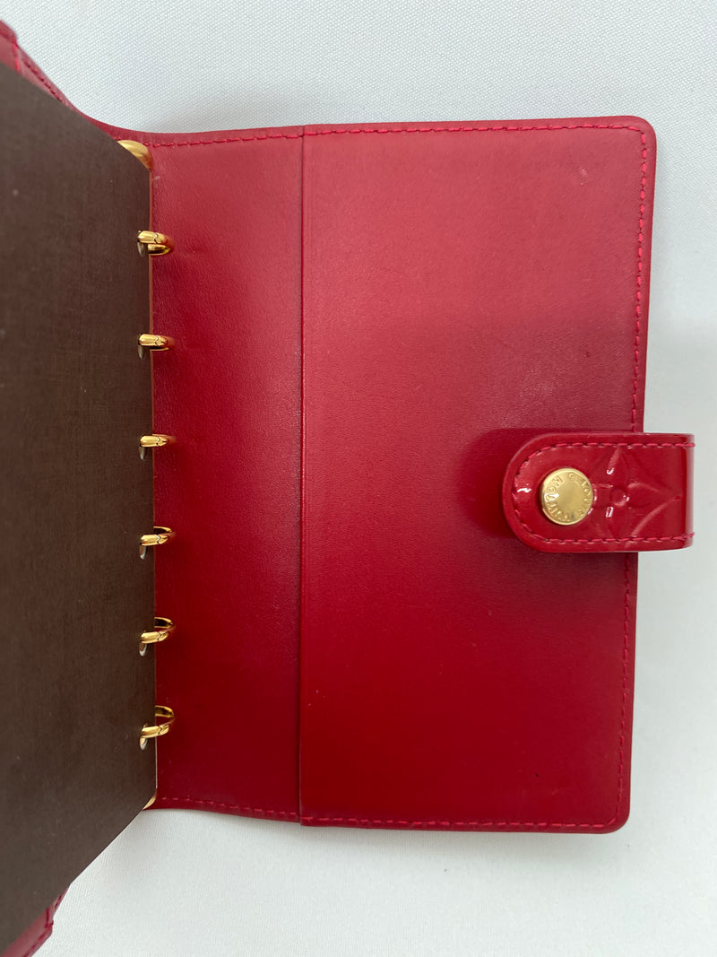 LOUIS VUITTON - AGENDA PM IN RED MONOGRAM VERNIS