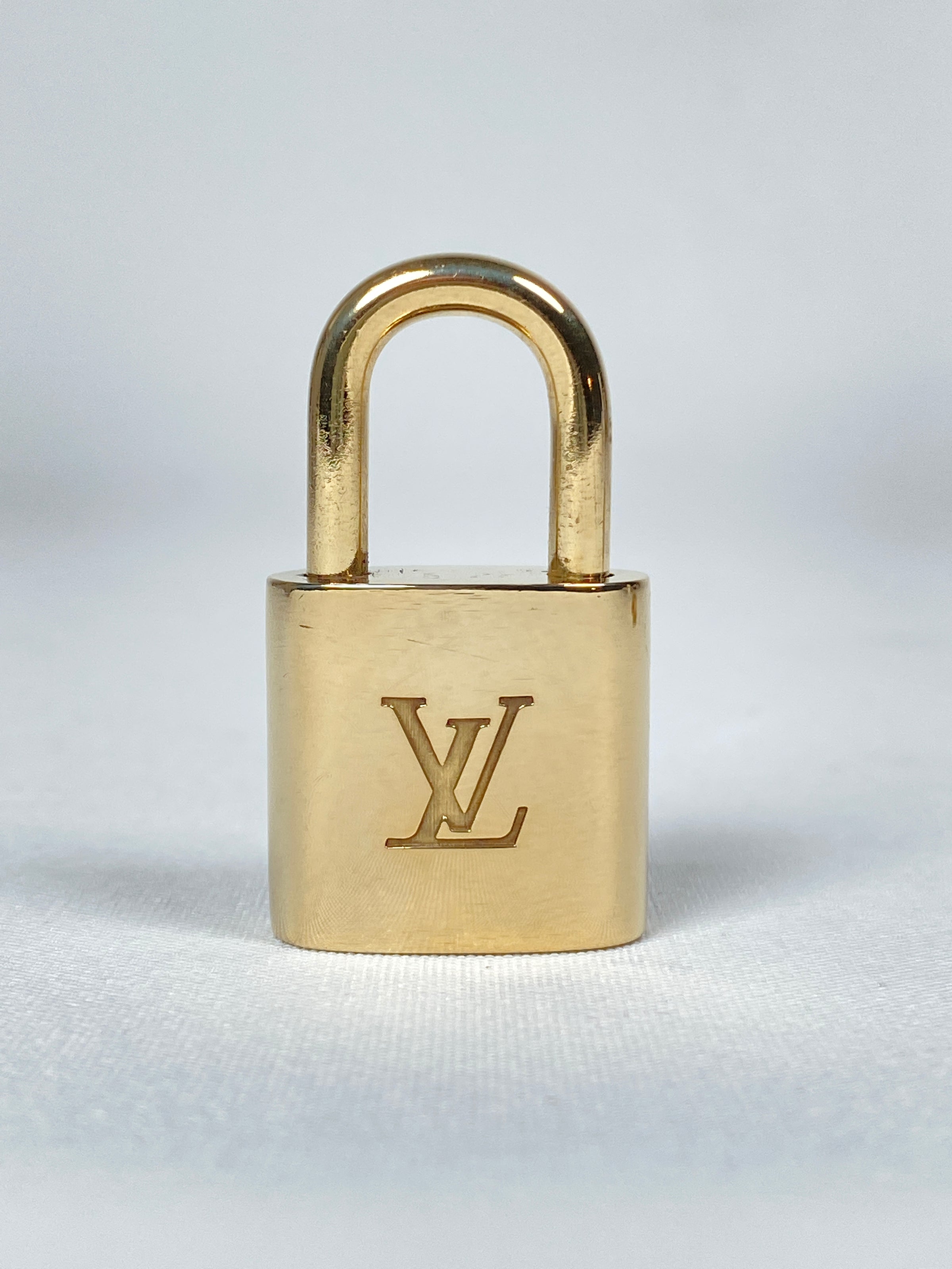 vuitton key padlock