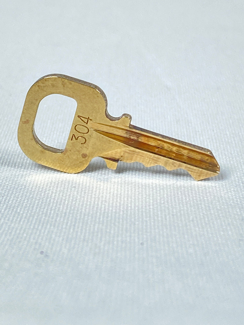 LOUIS VUITTON - PADLOCK & KEY SET #304