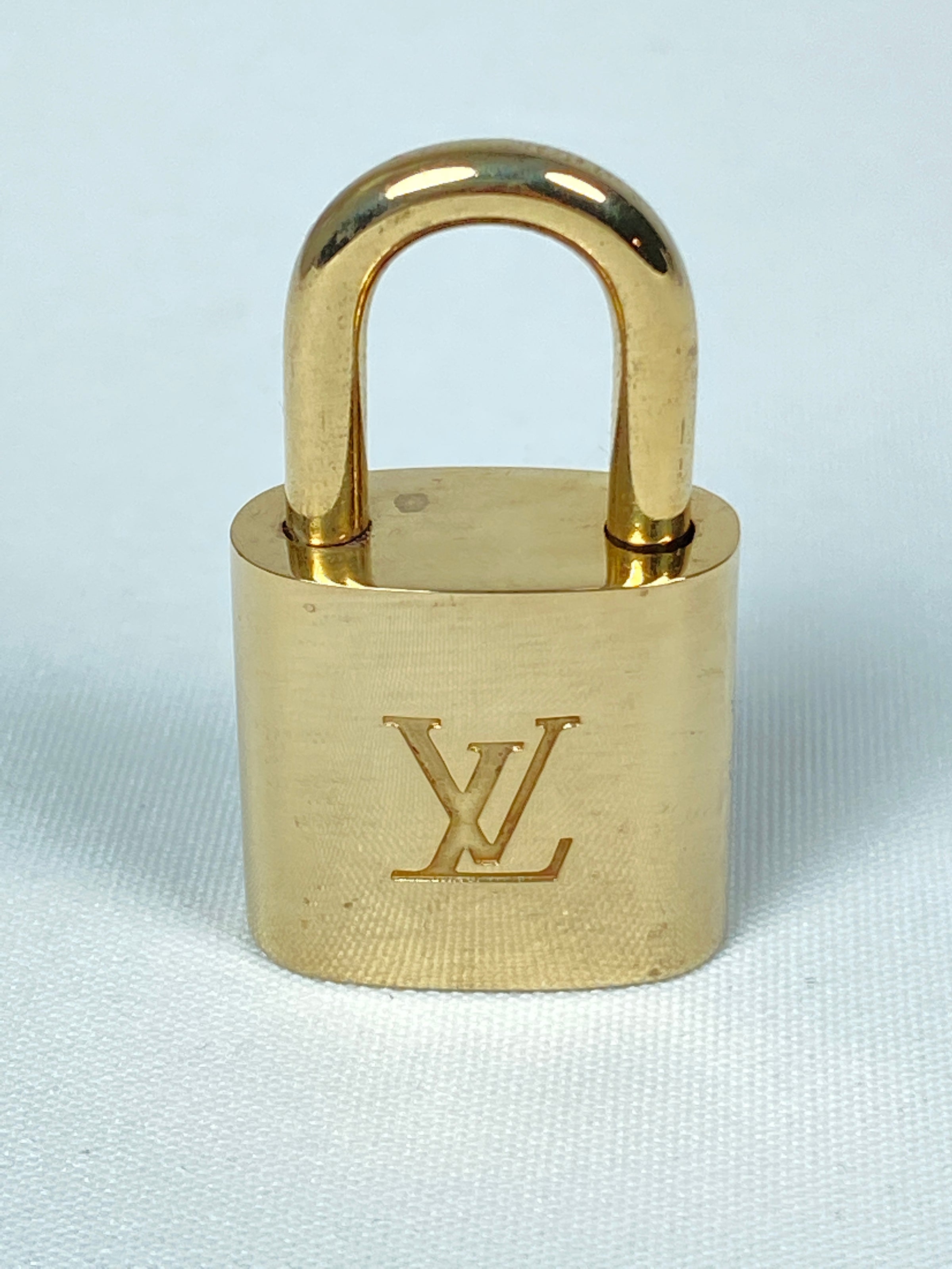 LOUIS VUITTON - LOCK & KEY SET #312 – RE.LUXE AU