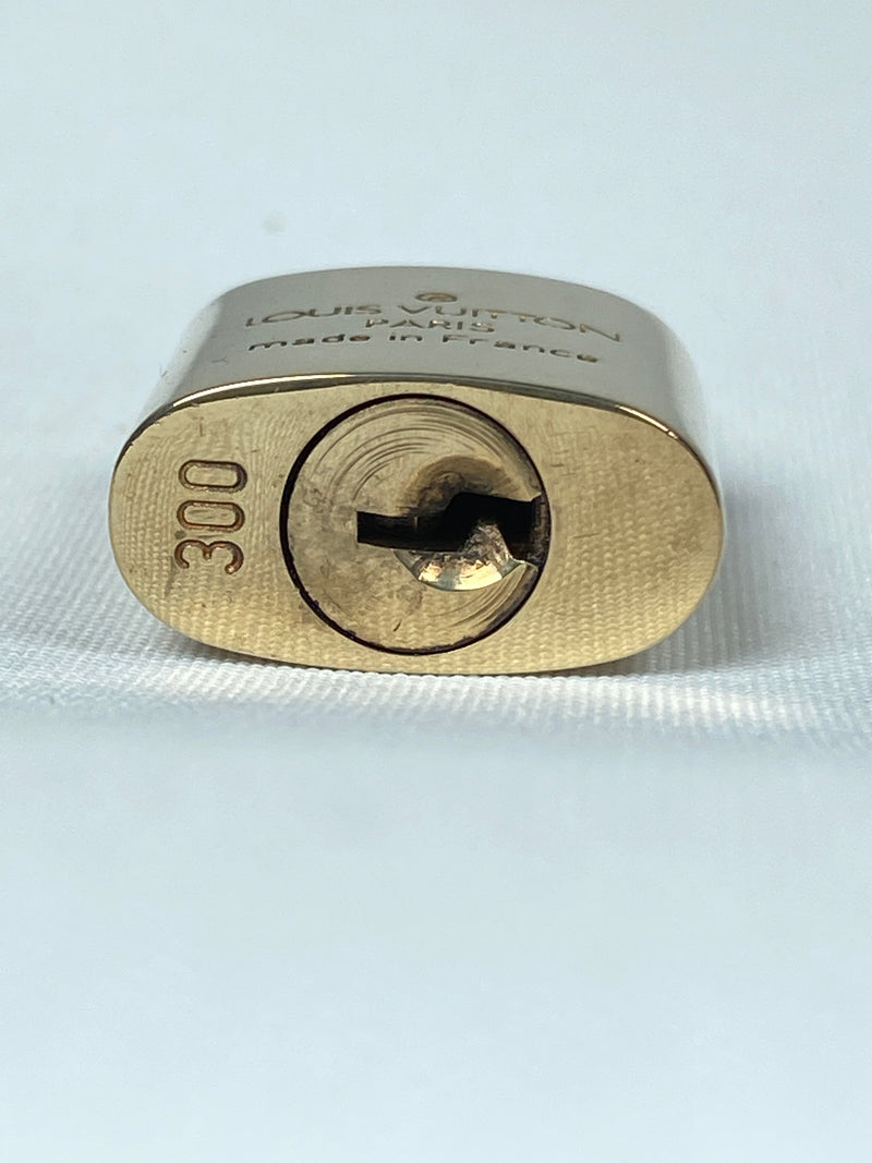 LOUIS VUITTON - PADLOCK & KEY SET #300