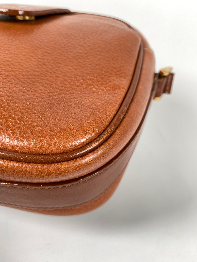 BURBERRY - TAN PEBBLED LEATHER CROSS BODY BAG - VINTAGE