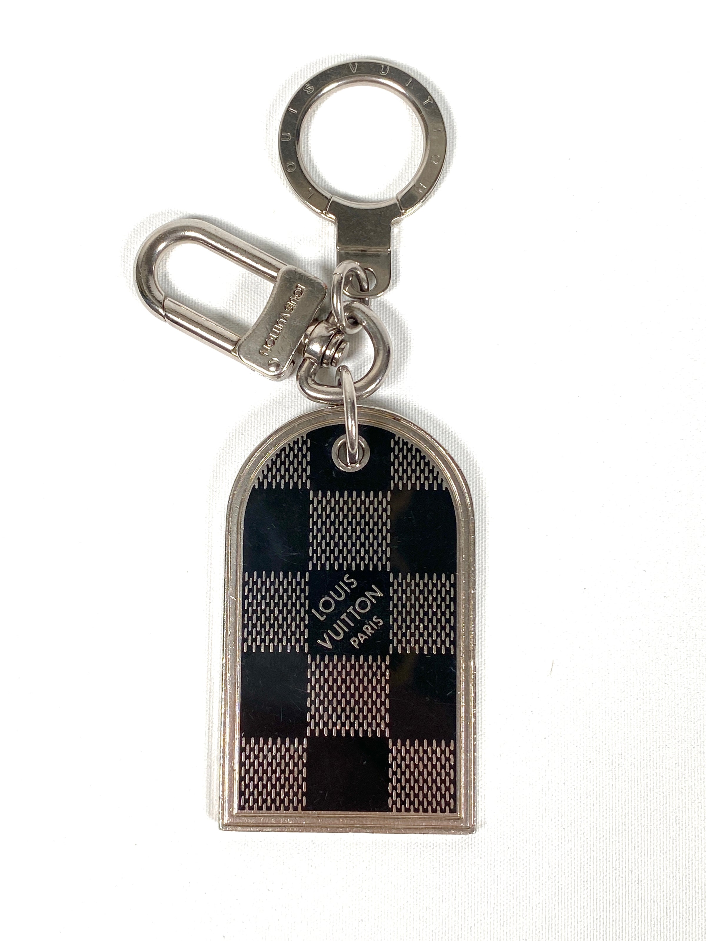 LOUIS VUITTON - DAMIER SILVER METAL LUGGAGE TAG KEY RING – RE.LUXE AU