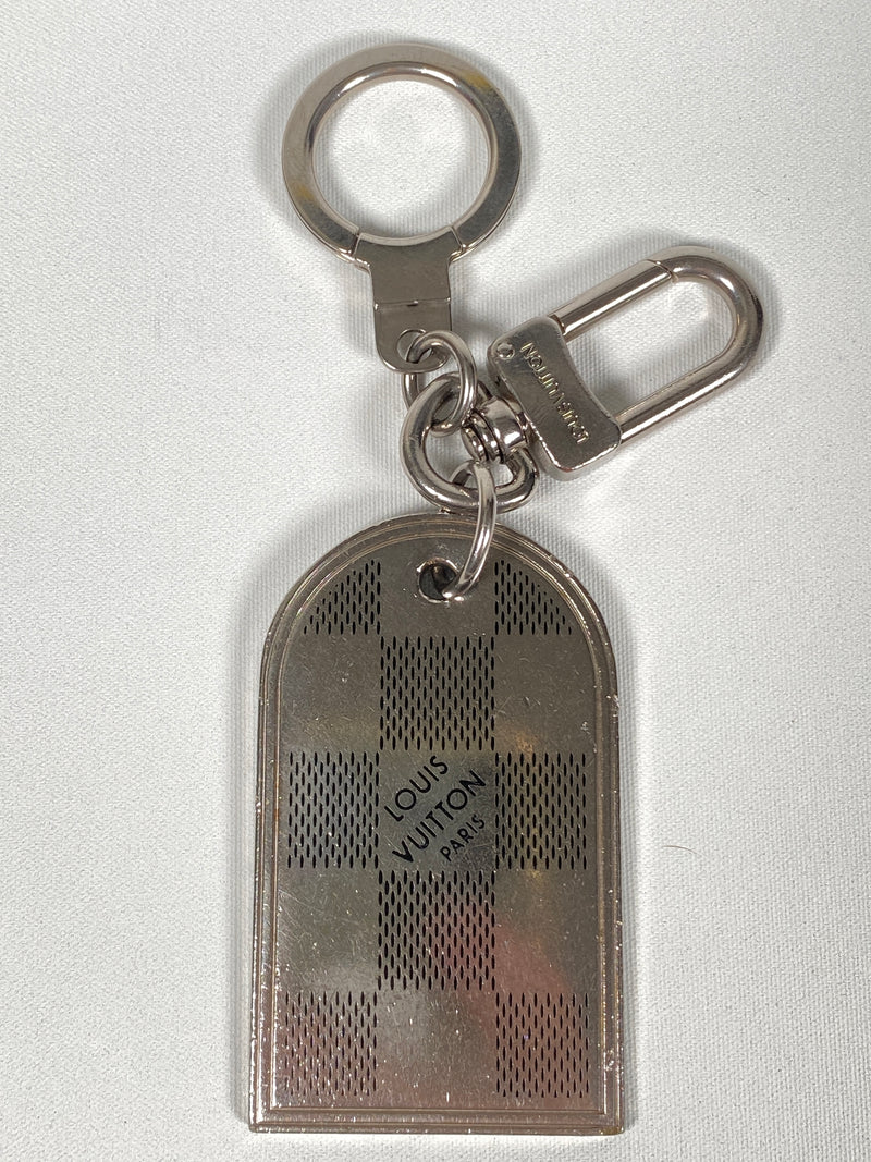LOUIS VUITTON - DAMIER SILVER METAL LUGGAGE TAG KEY RING