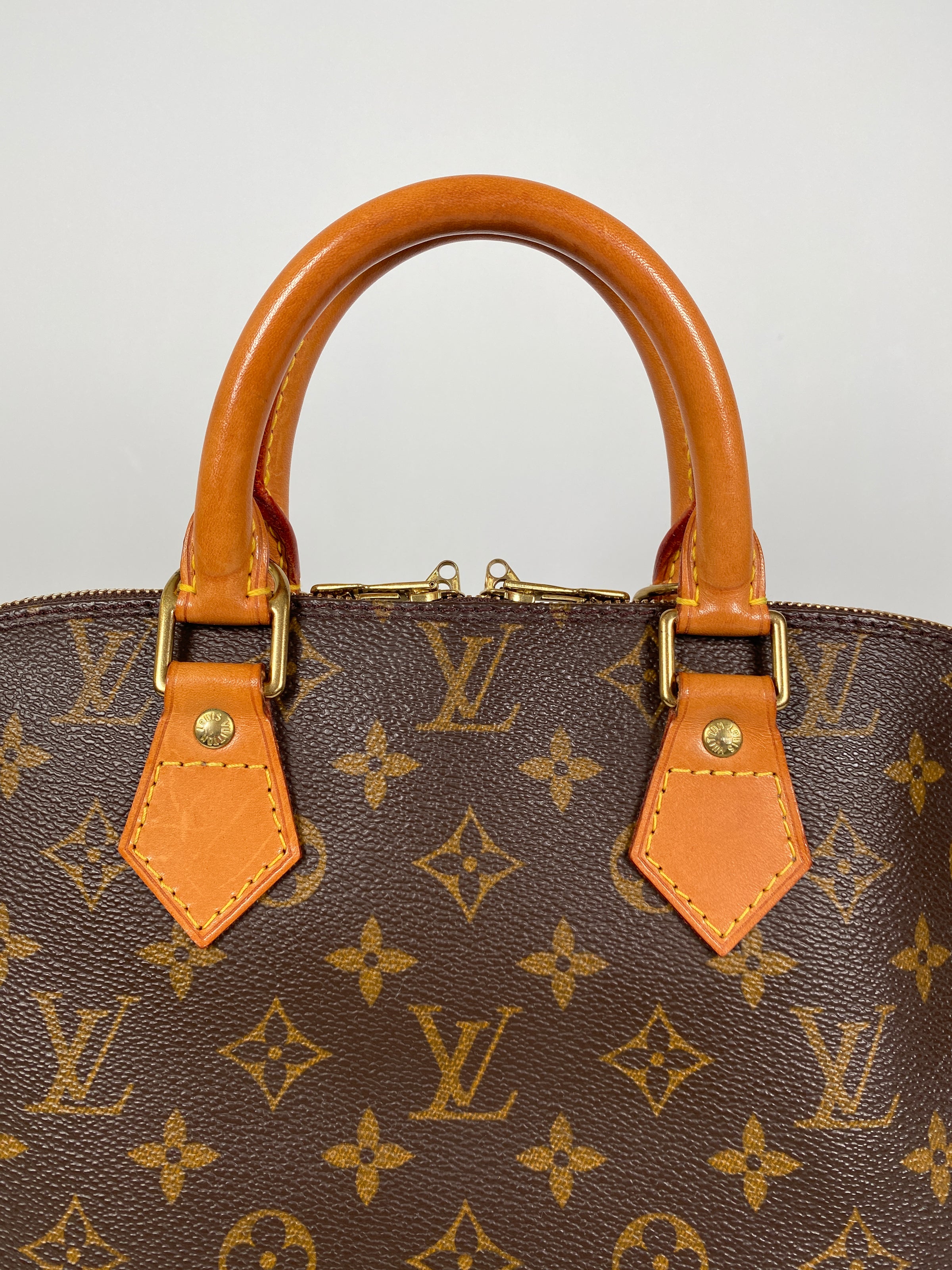 LOUIS VUITTON - ALMA PM VINTAGE HANDBAG MONOGRAM CANVAS - YR 1998