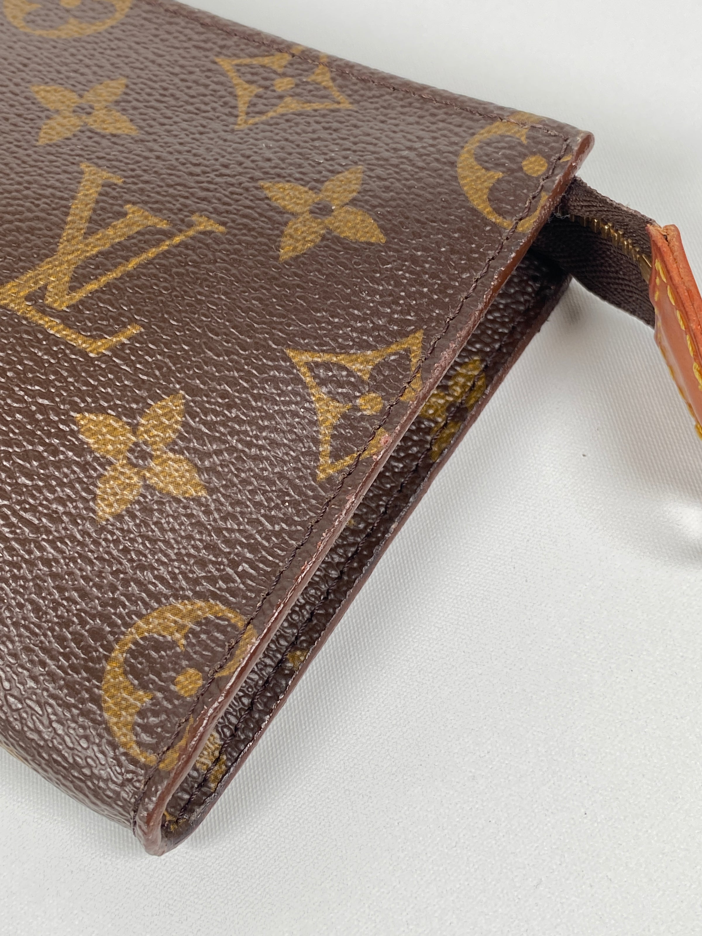 Authentic Louis Vuitton Monogram Pouch For Bucket PM LV J8892