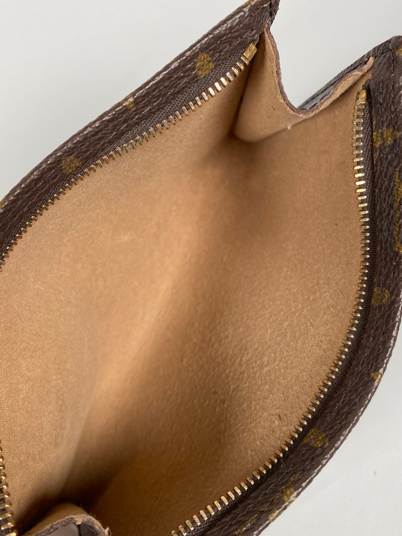 LOUIS VUITTON - BUCKET POUCH MONOGRAM CANVAS