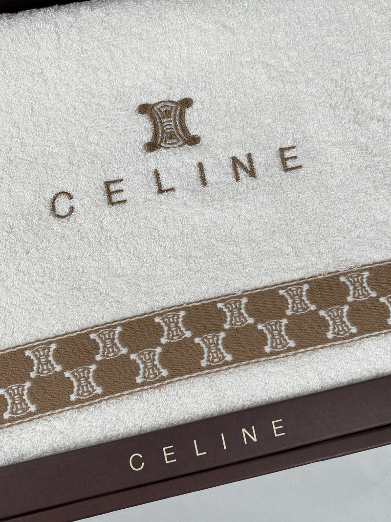 CELINE - VINTAGE BATH TOWEL 60 x 120 cm - NEW