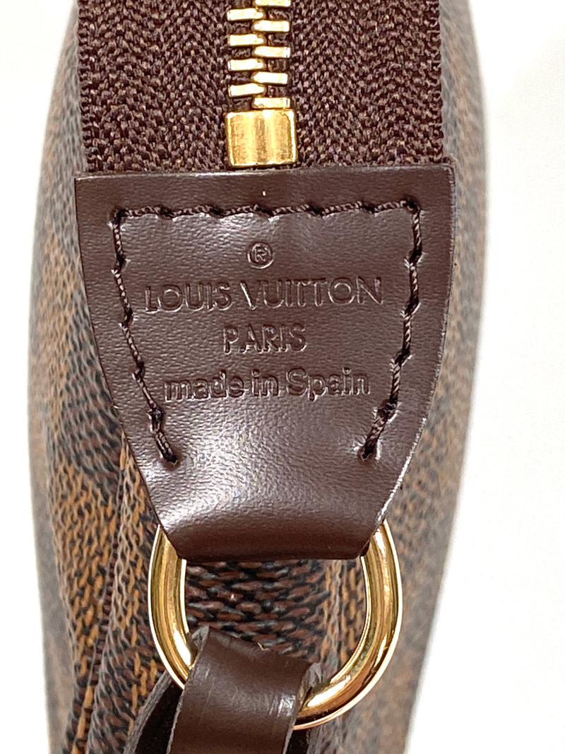 LOUIS VUITTON - POCHETTE ACCESSORIES IN DAMIER EBENE