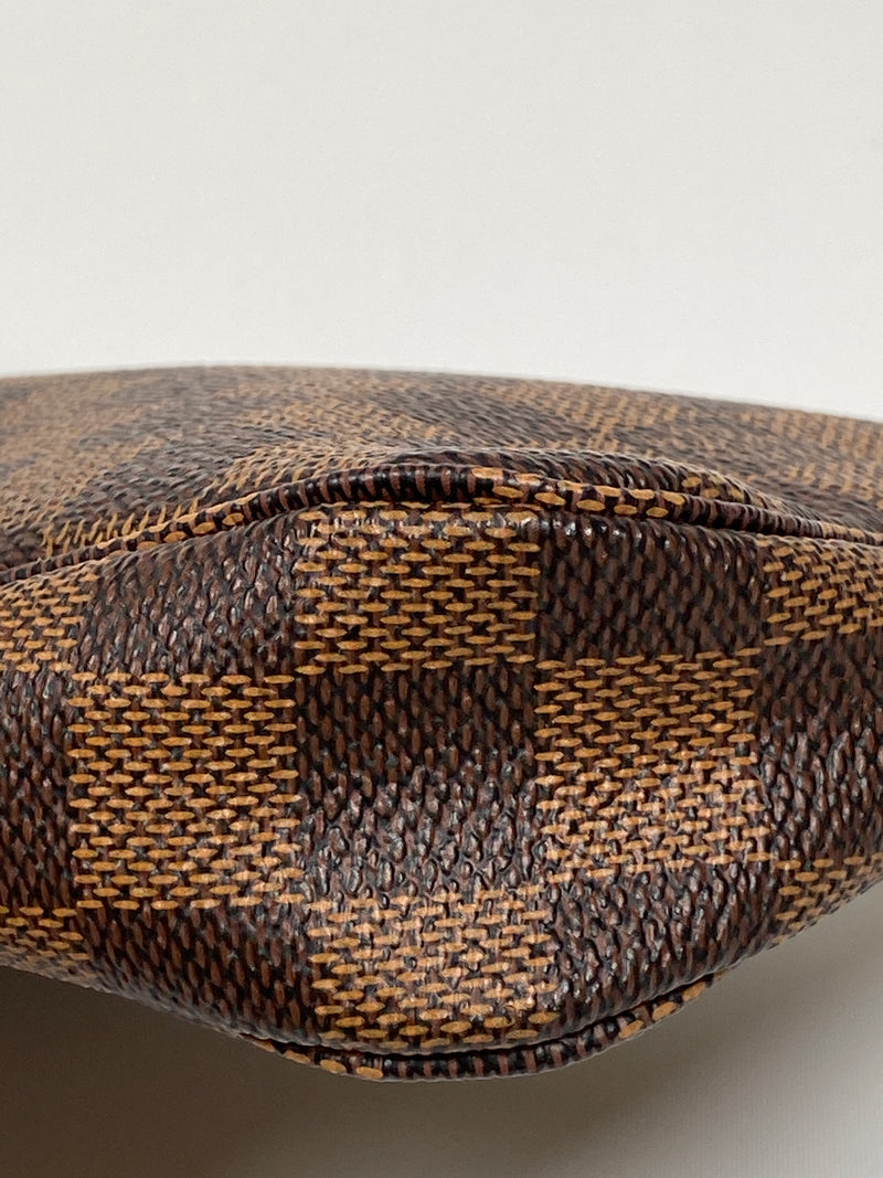 LOUIS VUITTON - POCHETTE ACCESSORIES IN DAMIER EBENE