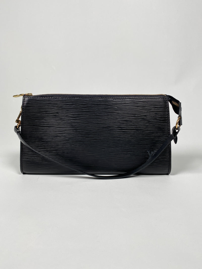 LOUIS VUITTON - POCHETTE ACCESSORIES IN NOIR EPI LEATHER