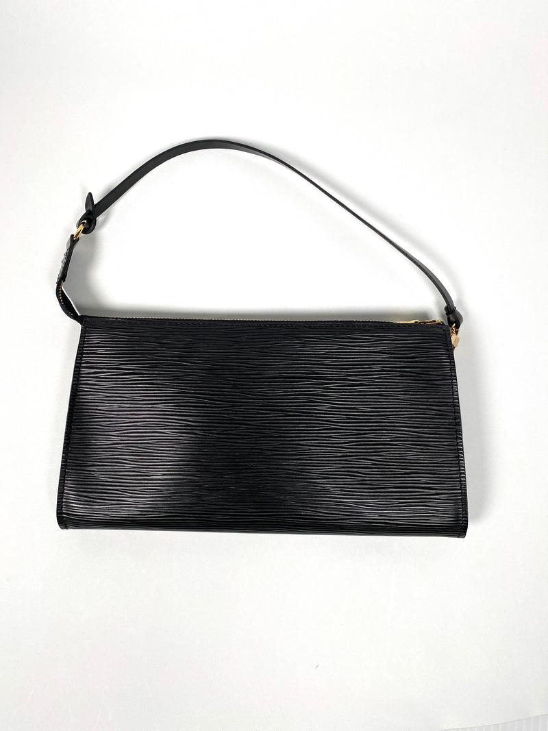 LOUIS VUITTON - POCHETTE ACCESSORIES IN NOIR EPI LEATHER