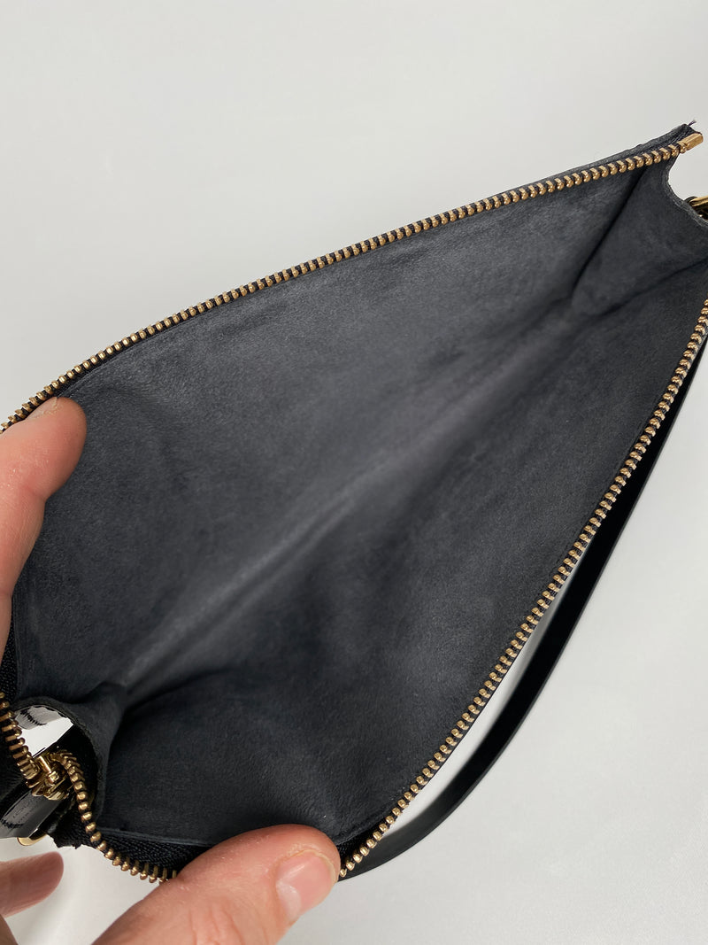 LOUIS VUITTON - POCHETTE ACCESSORIES IN NOIR EPI LEATHER
