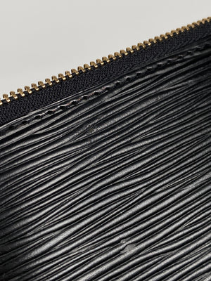 LOUIS VUITTON - POCHETTE ACCESSORIES IN NOIR EPI LEATHER