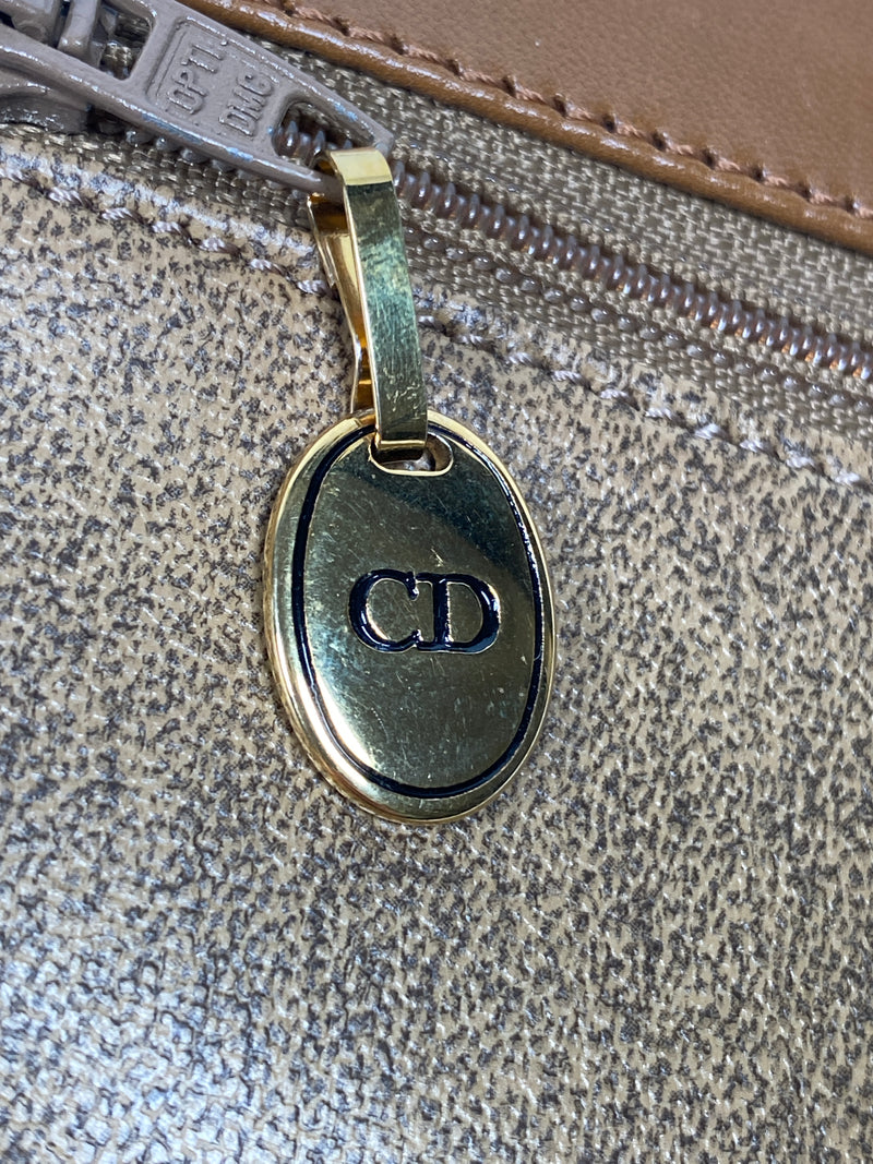 CHRISTIAN DIOR - VINTAGE PEBBLED LEATHER CROSS BODY BAG