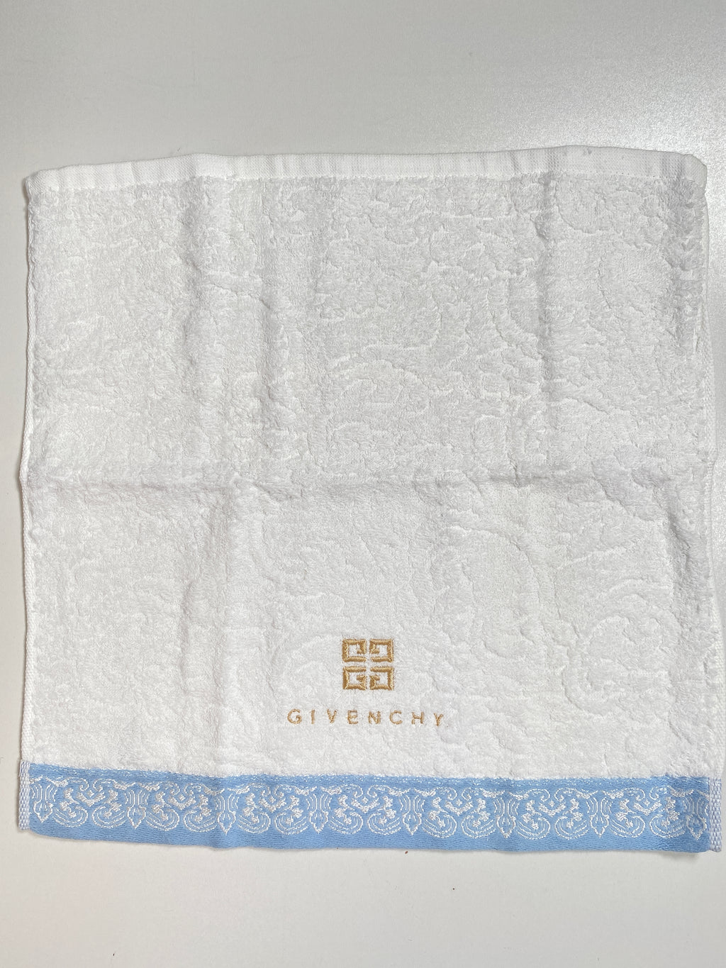 GIVENCHY - 100% COTTON FACE & HAND TOWEL SET - NEW IN BOX
