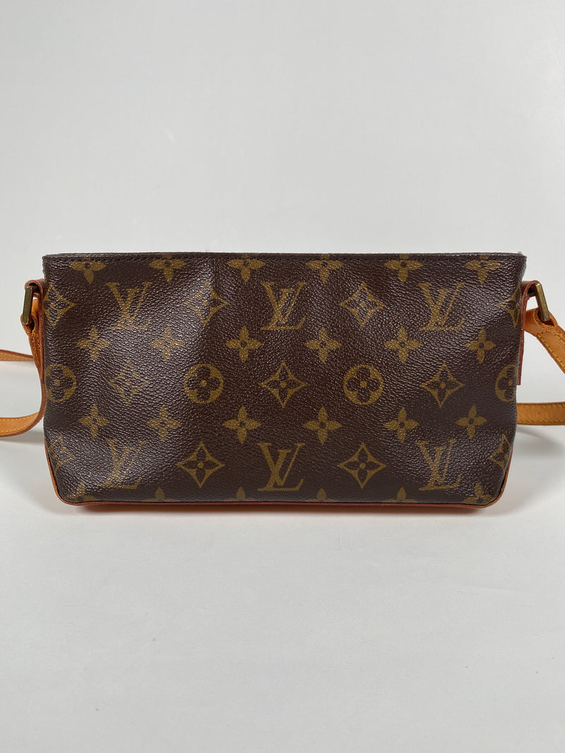 LOUIS VUITTON - TROTTEUR CROSS BODY BAG MONOGRAM - YR 2004