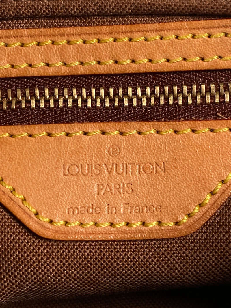 LOUIS VUITTON - TROTTEUR CROSS BODY BAG MONOGRAM - YR 2004