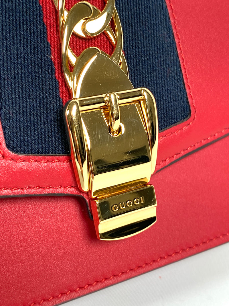 GUCCI - MINI SYLVIE LEATHER CHAIN BAG IN RED