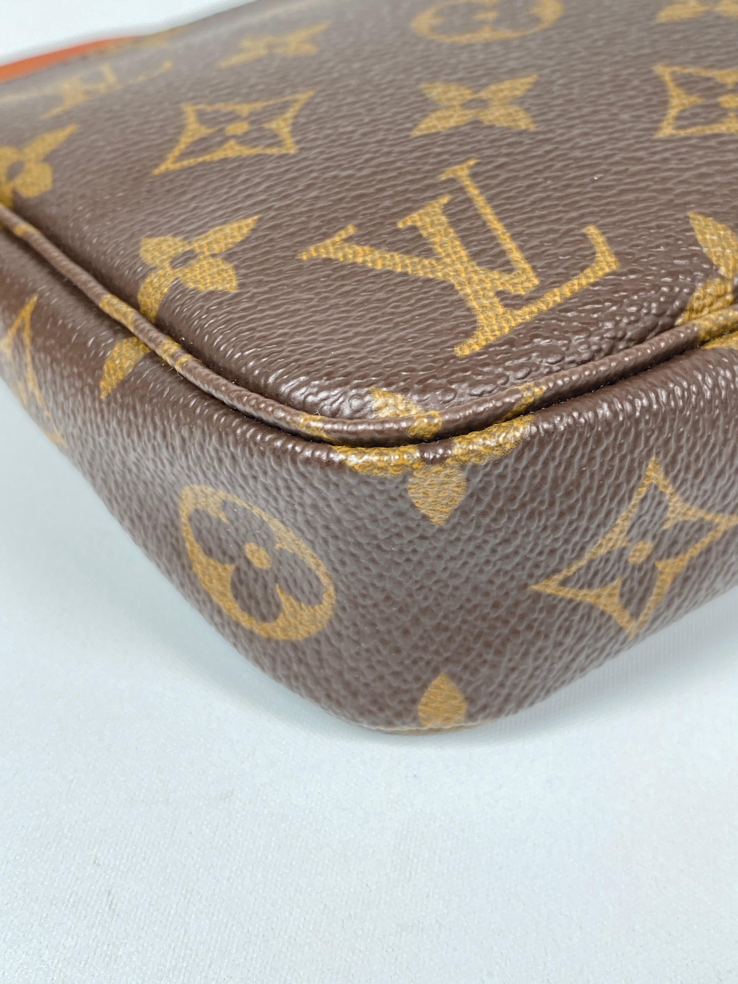 Louis Vuitton Womens Mini Pochette Accessoire Monogram – Luxe