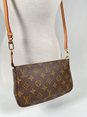 LOUIS VUITTON - POCHETTE ACCESSORIES MONOGRAM HANDBAG